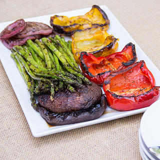 https://hamiltonbeach.ca/assets/components/phpthumbof/cache/grilled-vegetables-balsamic-marinade-01.4c41b9314906fca047cdbd2c273151cf.jpg