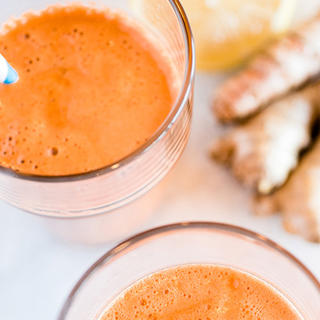 Carrot Turmeric Tonic Juice image