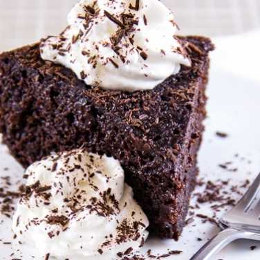 Slow Cooker Triple Chocolate Cake